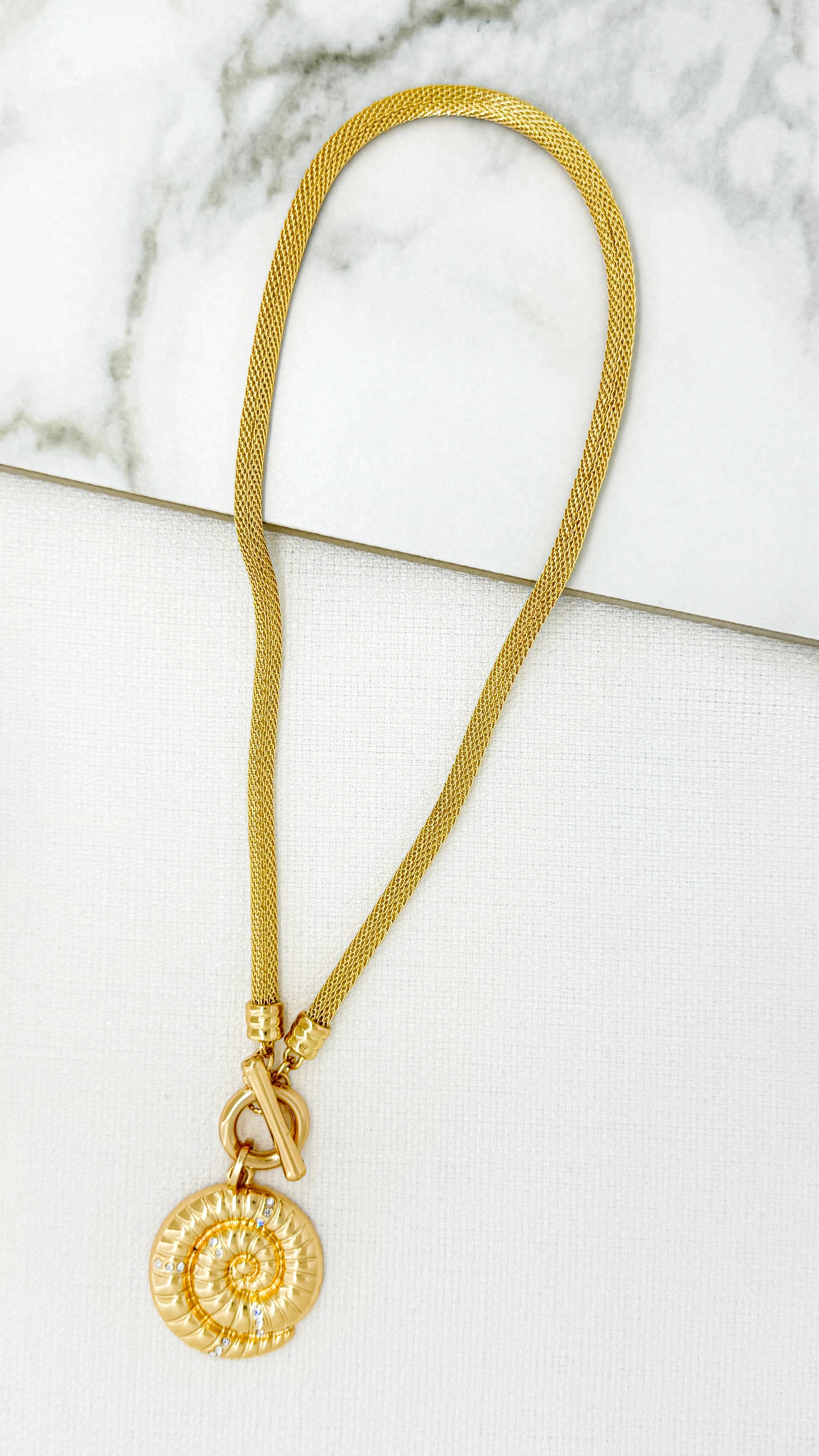 Envy Gold Mesh Chain with T-bar and Fossil Pendant