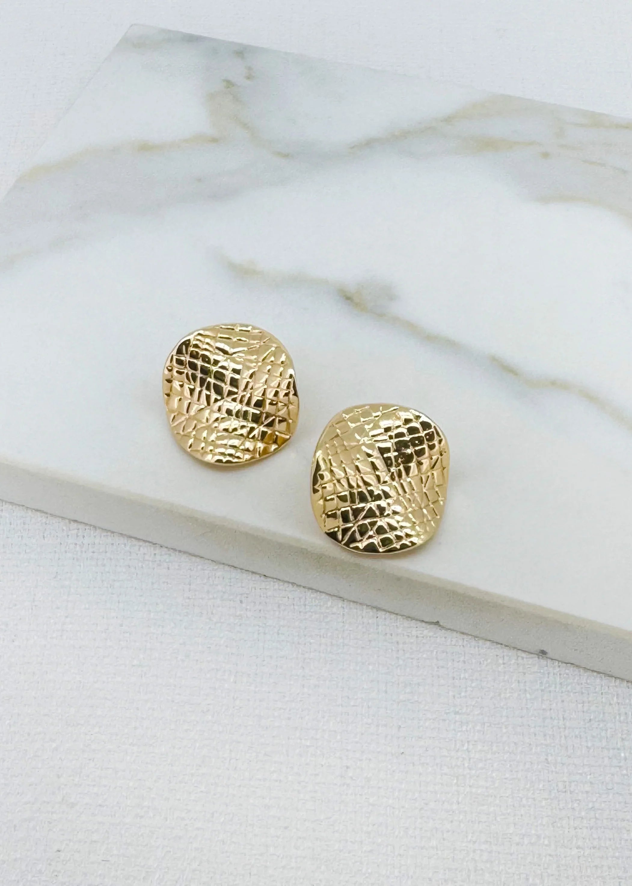 Envy Gold Round Wavy Earrings