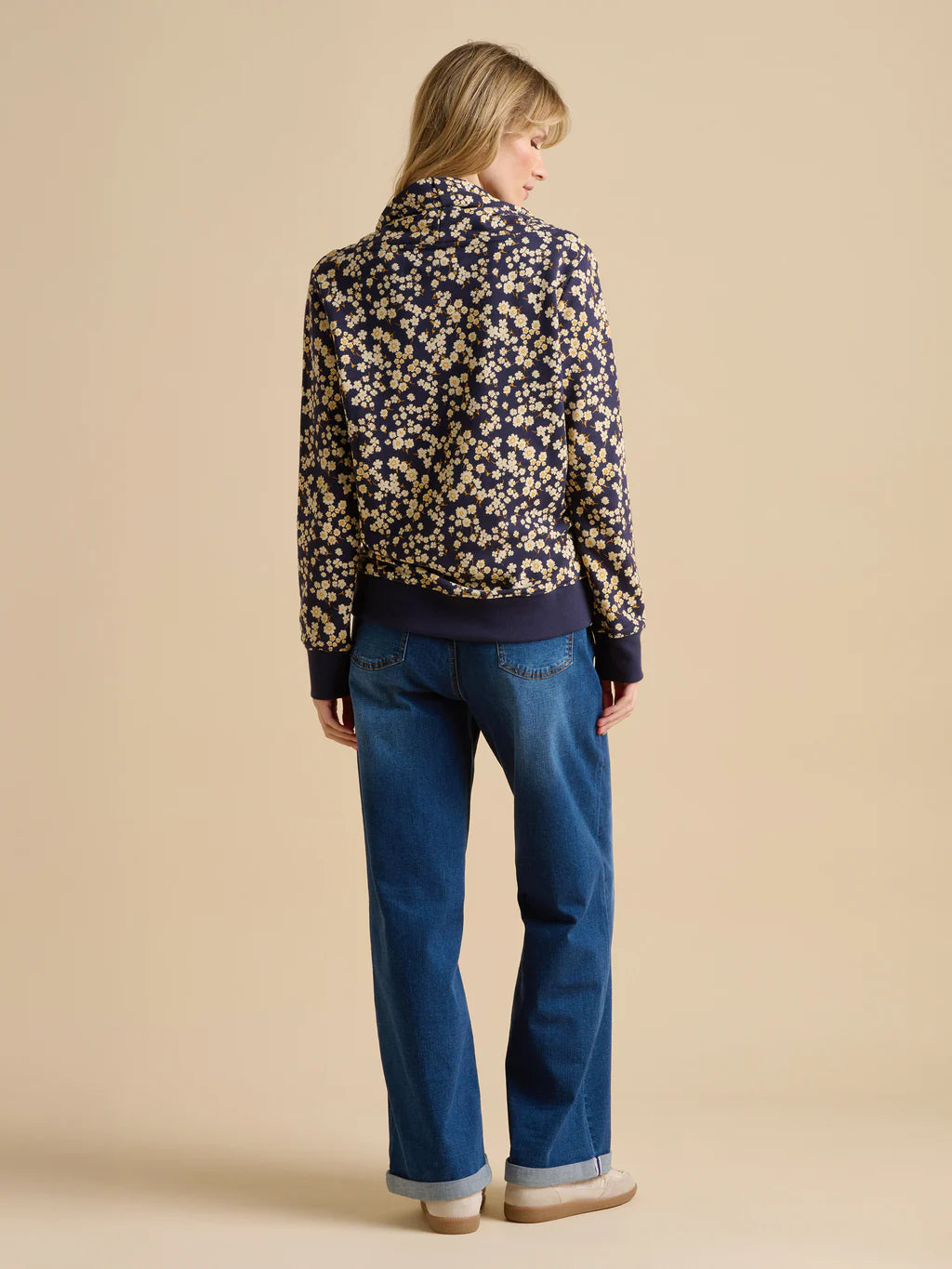 Brakeburn Floating Daisy Sweatshirt