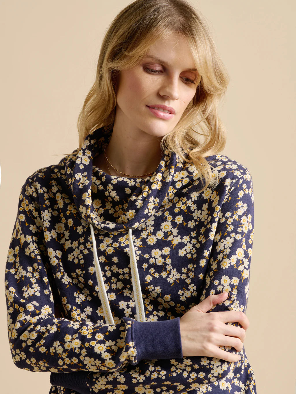 Brakeburn Floating Daisy Sweatshirt