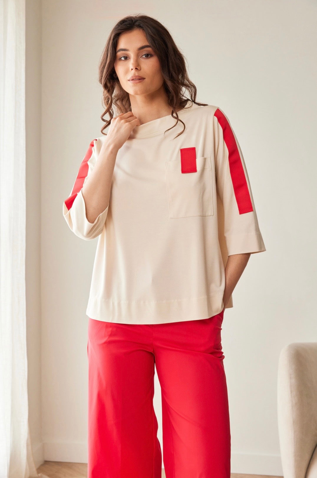 Peruzzi Contrast Sleeve Top