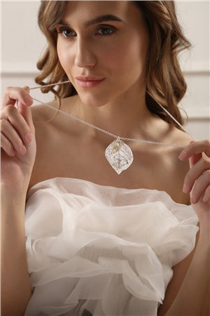 Newbridge Silverware Leaf Pendant with Pearl
