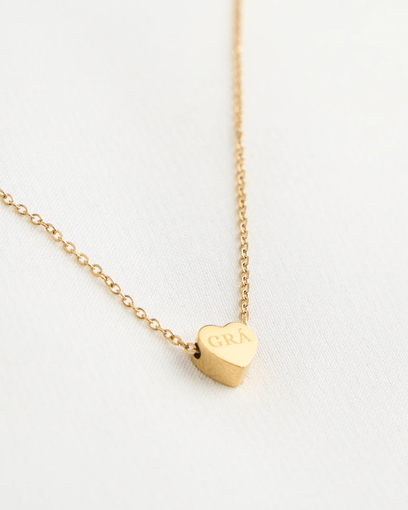 Fíor Jewellery Heart Grá Pendant Necklace