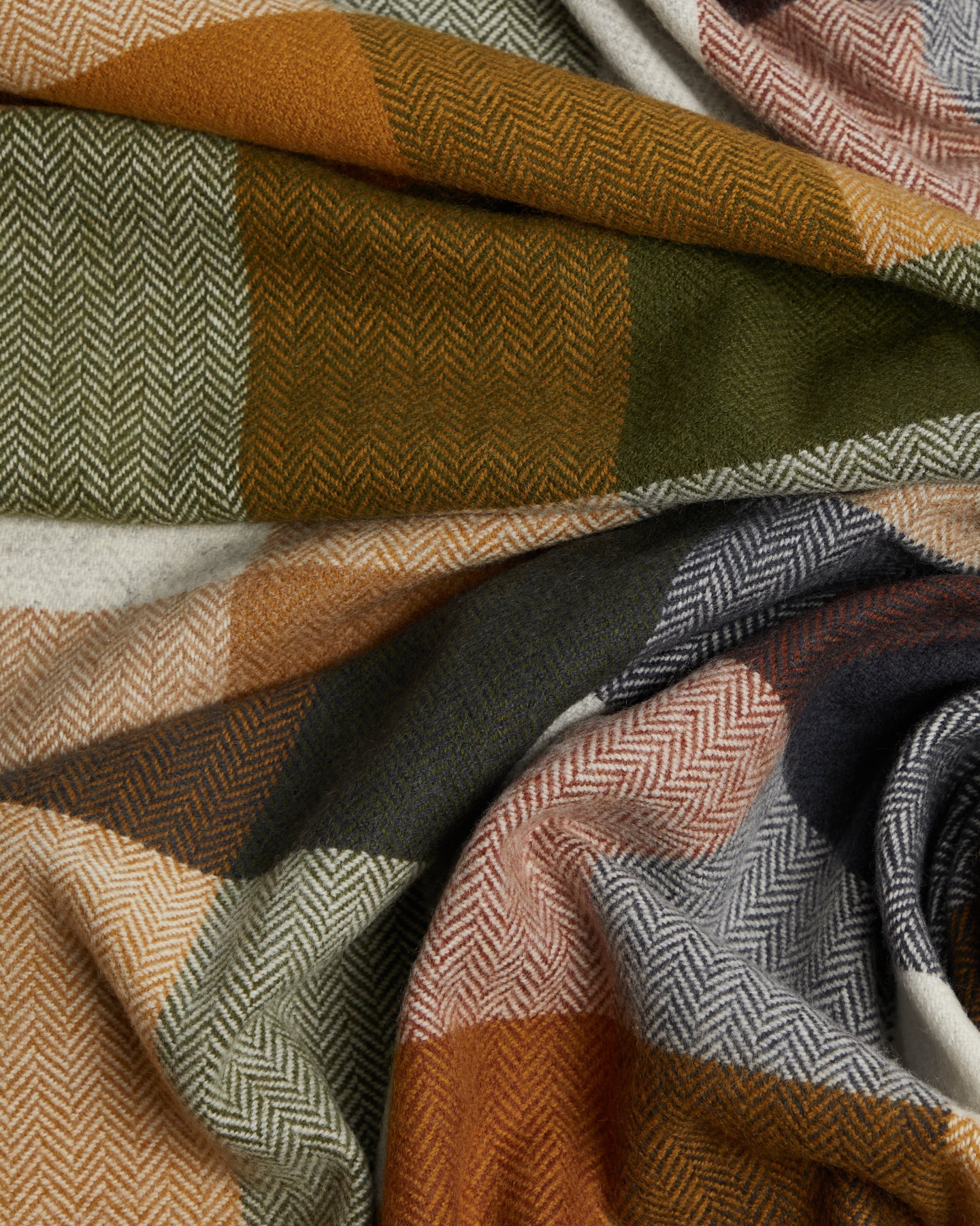 Foxford Ardagh Lambswool Throw