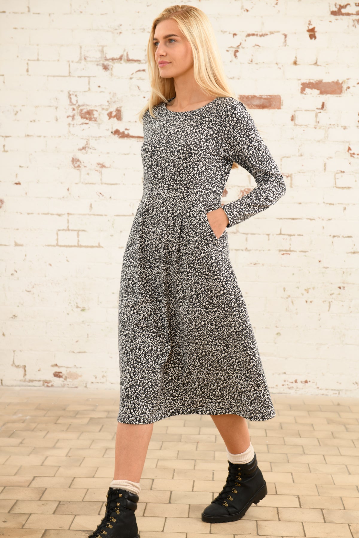 Lighthouse Clara Cotton Stretch Dress , Black Floral