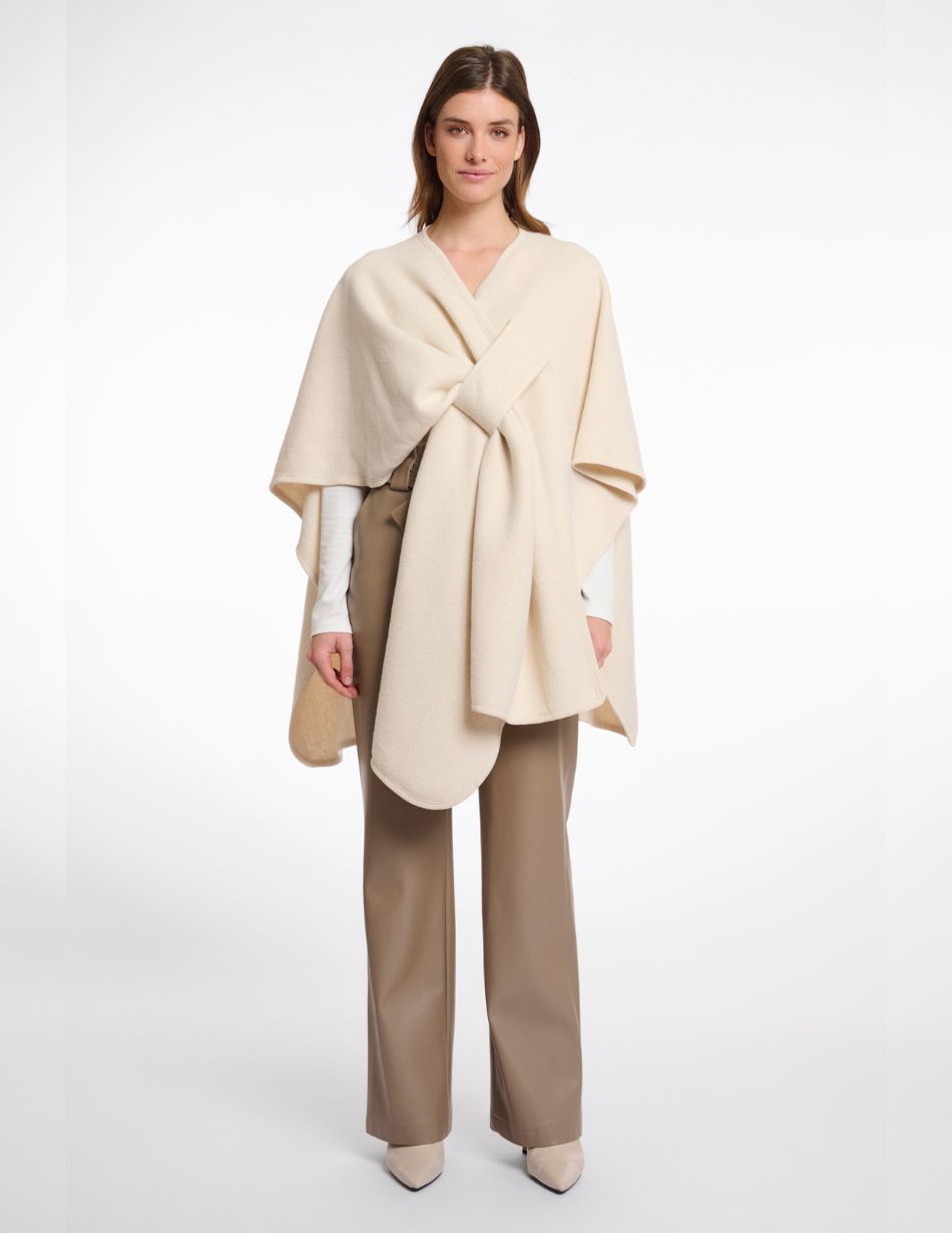 Rino & Pelle Marwa Cape