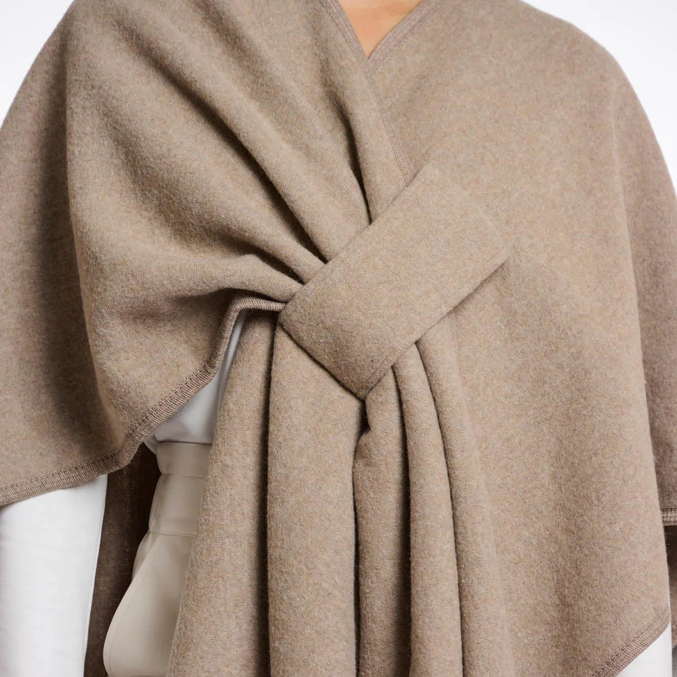 Rino & Pelle Marwa Cape