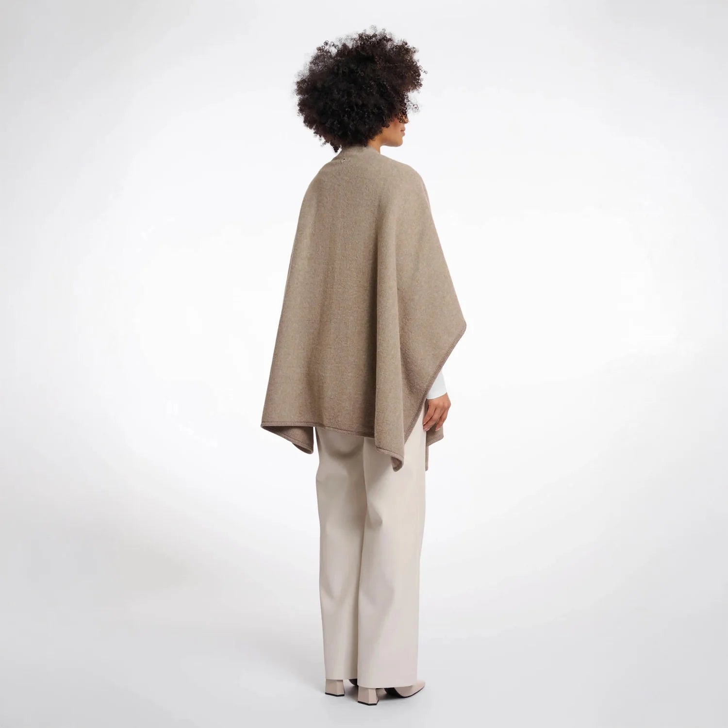 Rino & Pelle Marwa Cape