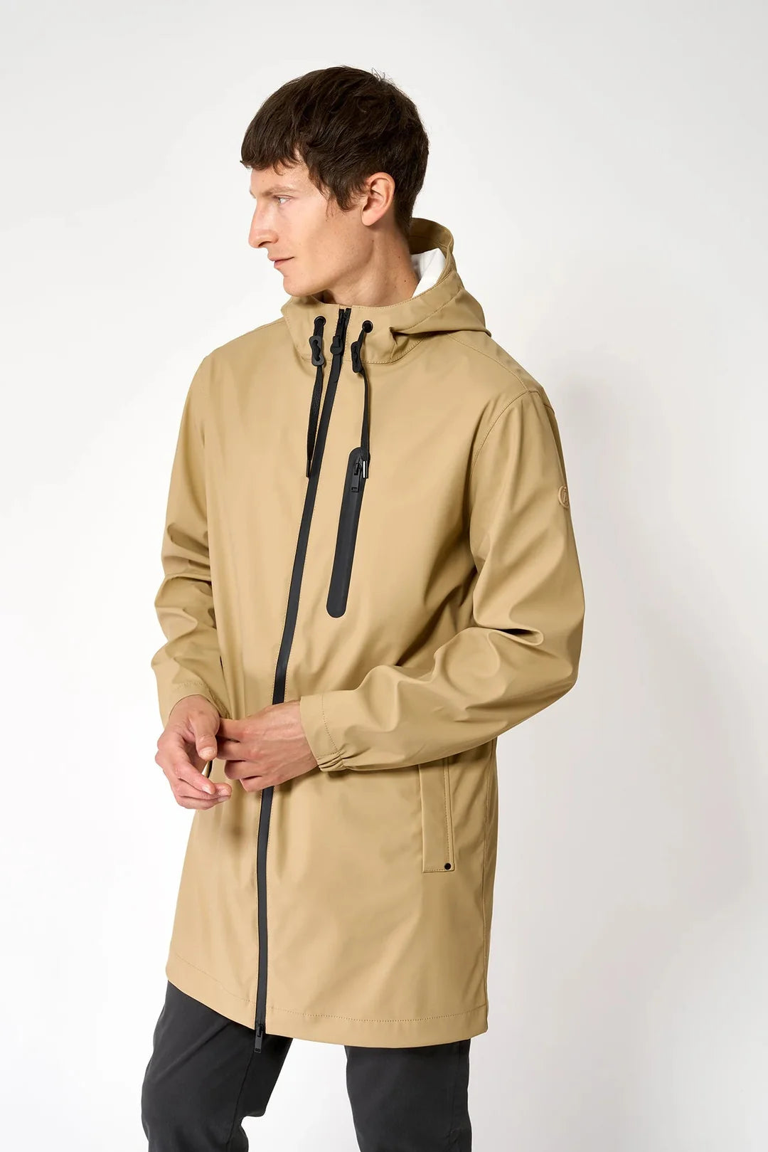 Tanta Totiri Raincoat