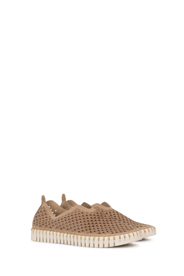 Ilse Jacobsen | Tulip Slip on Shoes | Latte
