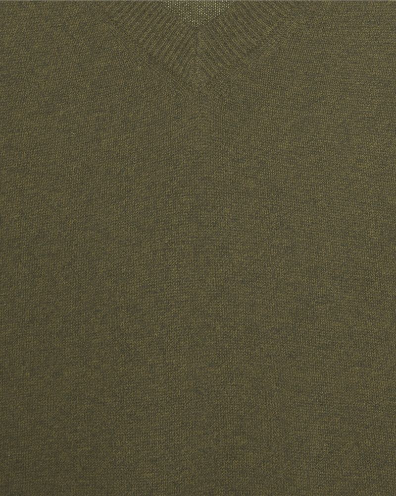 Magee | Carn Cotton V Neck Jumper-Olive Green