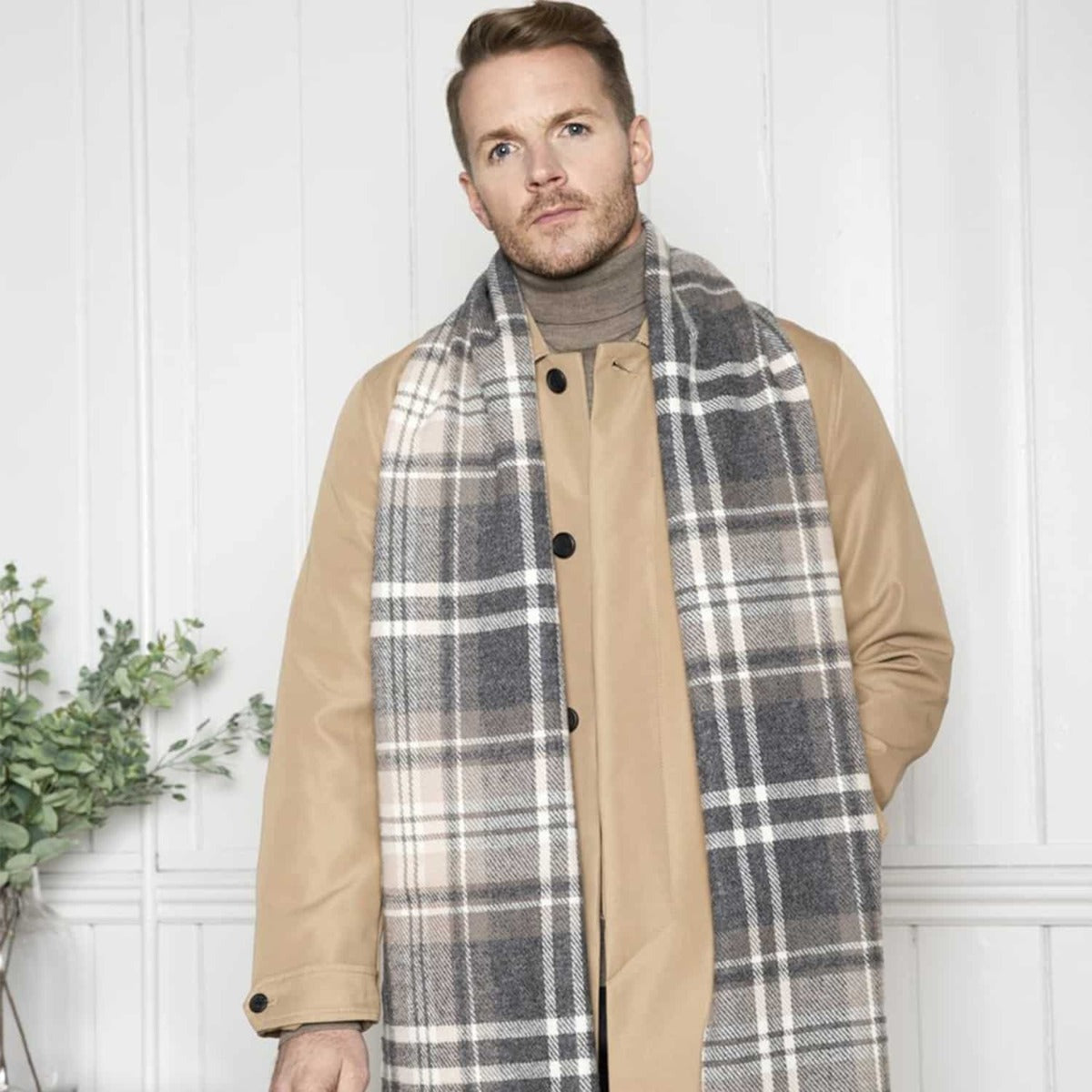 Foxford Woollen Mills | Classic Grey Tartan Scarf
