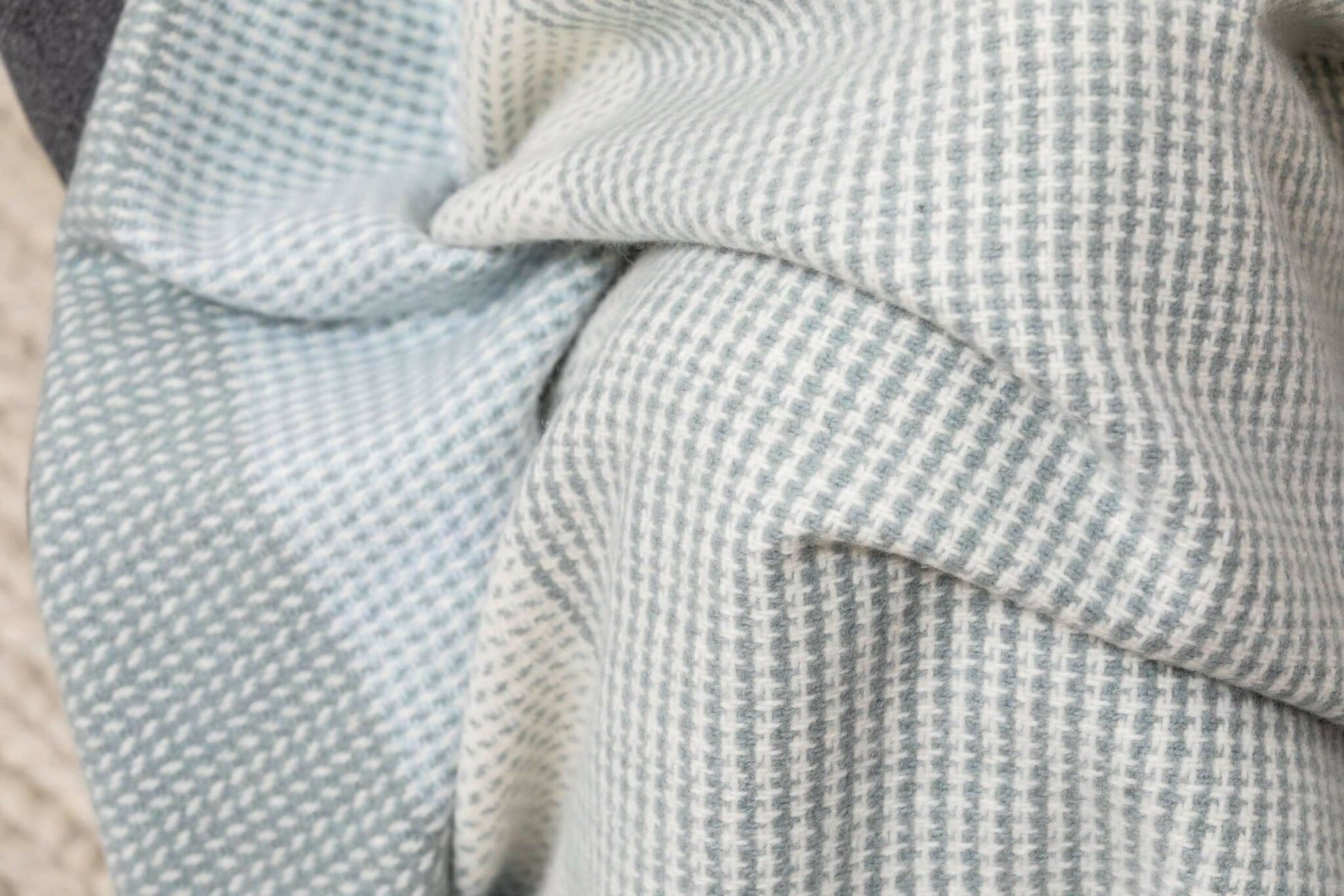 Foxford Tara Cashmere and Lambswool Throw