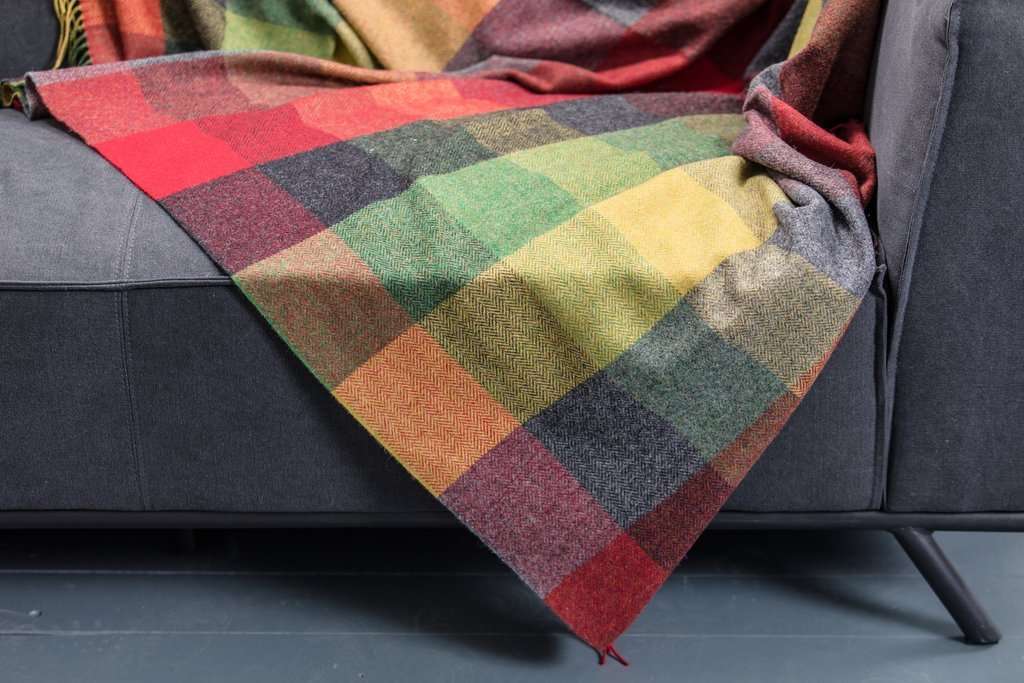 Foxford Forest Drive Lambswool Throw , Red and Green