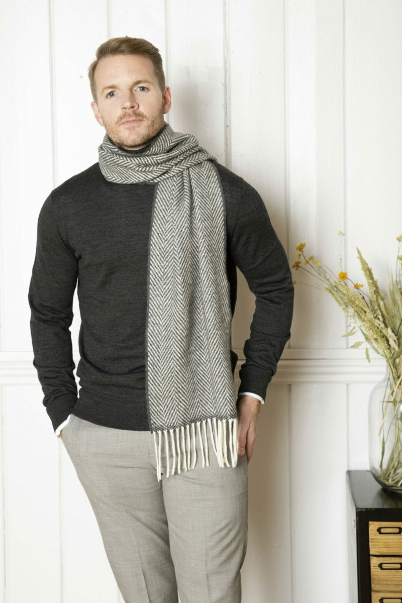 Foxford Woollen Mills | Oxford & White Herringbone Scarf