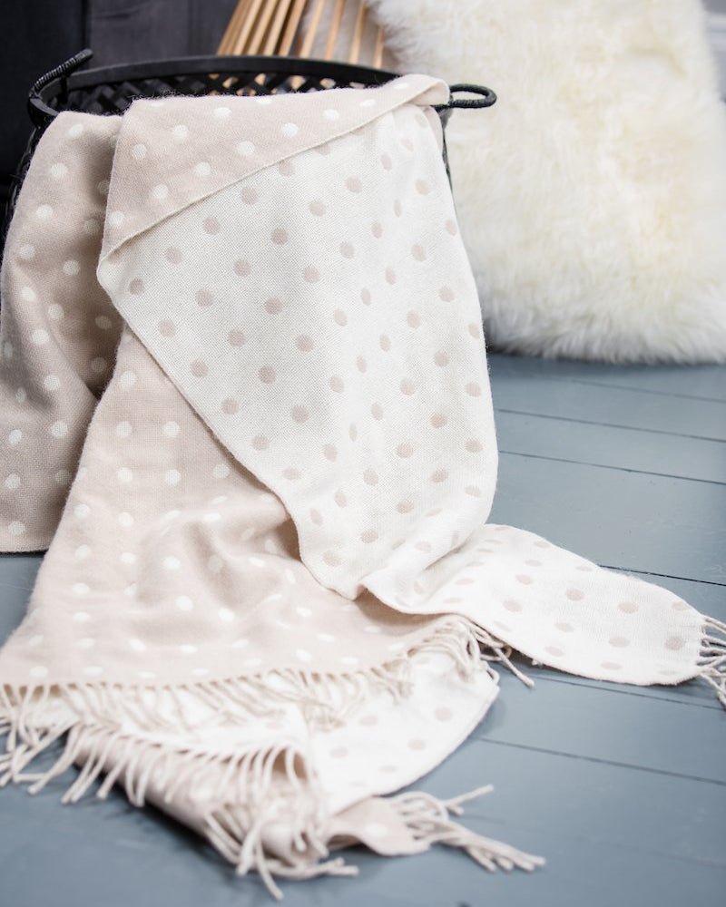 Foxford Woollen Mills | Cream Spot Throw