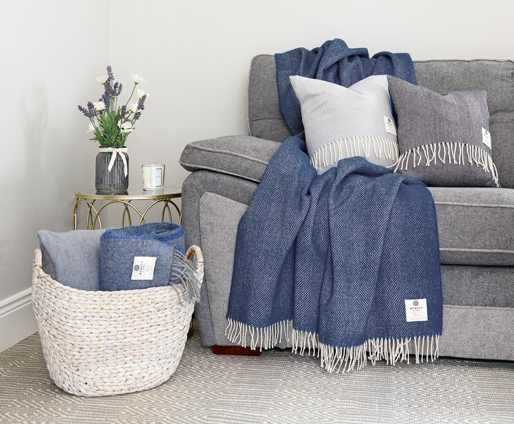 McNutt of Donegal Supersoft Herringbone Throw , Navy