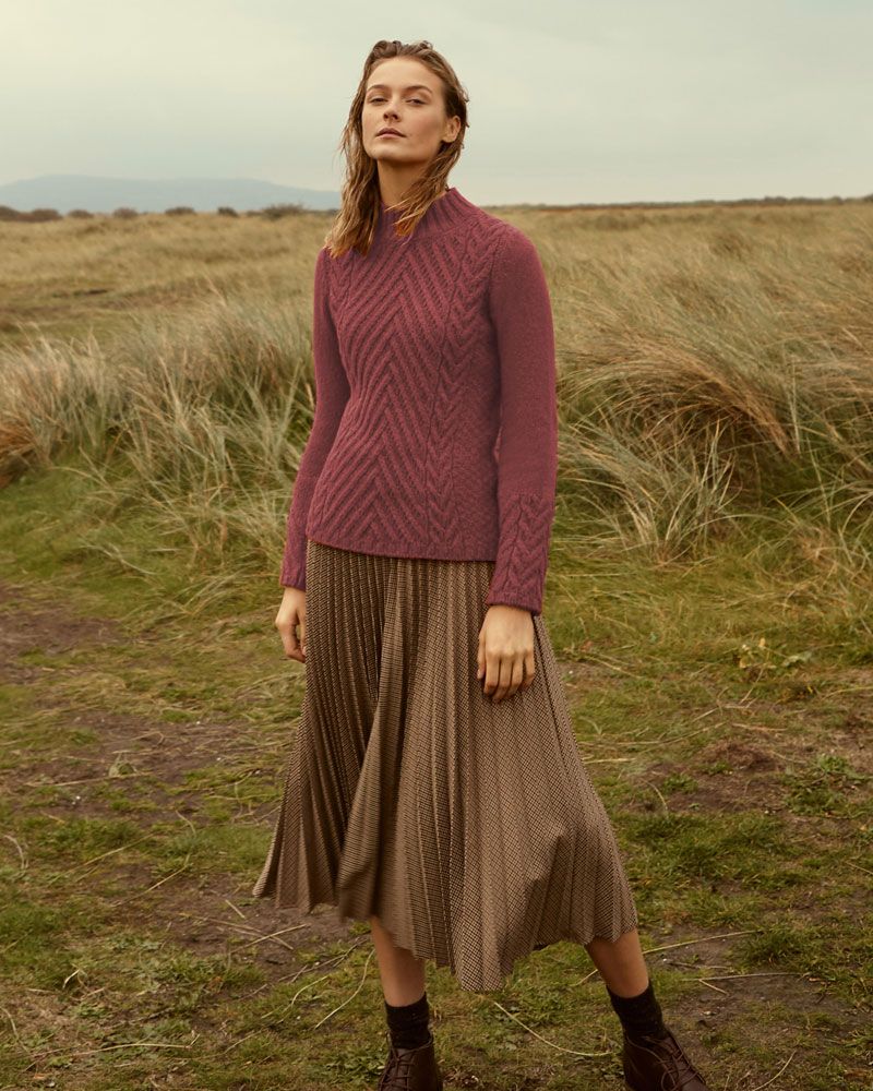 Ireland's Eye | Clonmore Chevron Cable Sweater A802- Dusky Rose