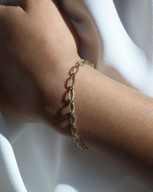 Nilai | Twisted Pure Bracelet