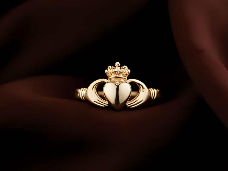 How to Wear a Claddagh Ring: Meaning, Tradition & Style
