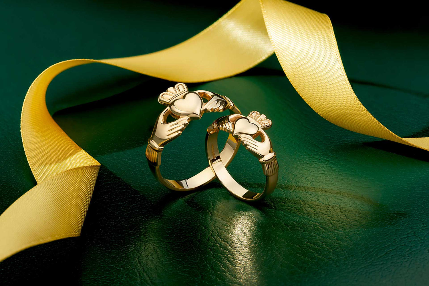 The Claddagh Ring: History, Meaning & Modern Significance