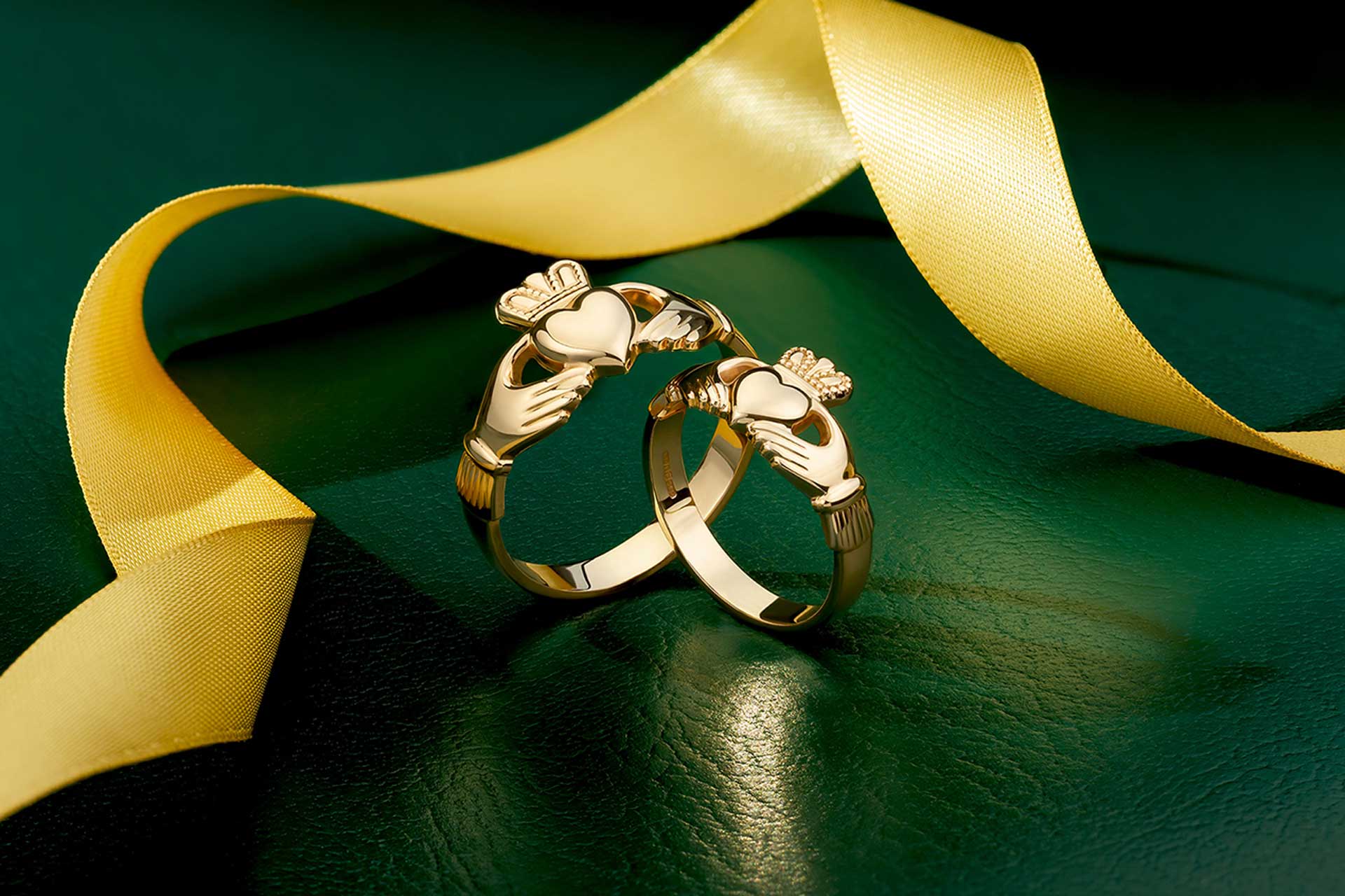 The Claddagh Ring: History, Meaning & Modern Significance