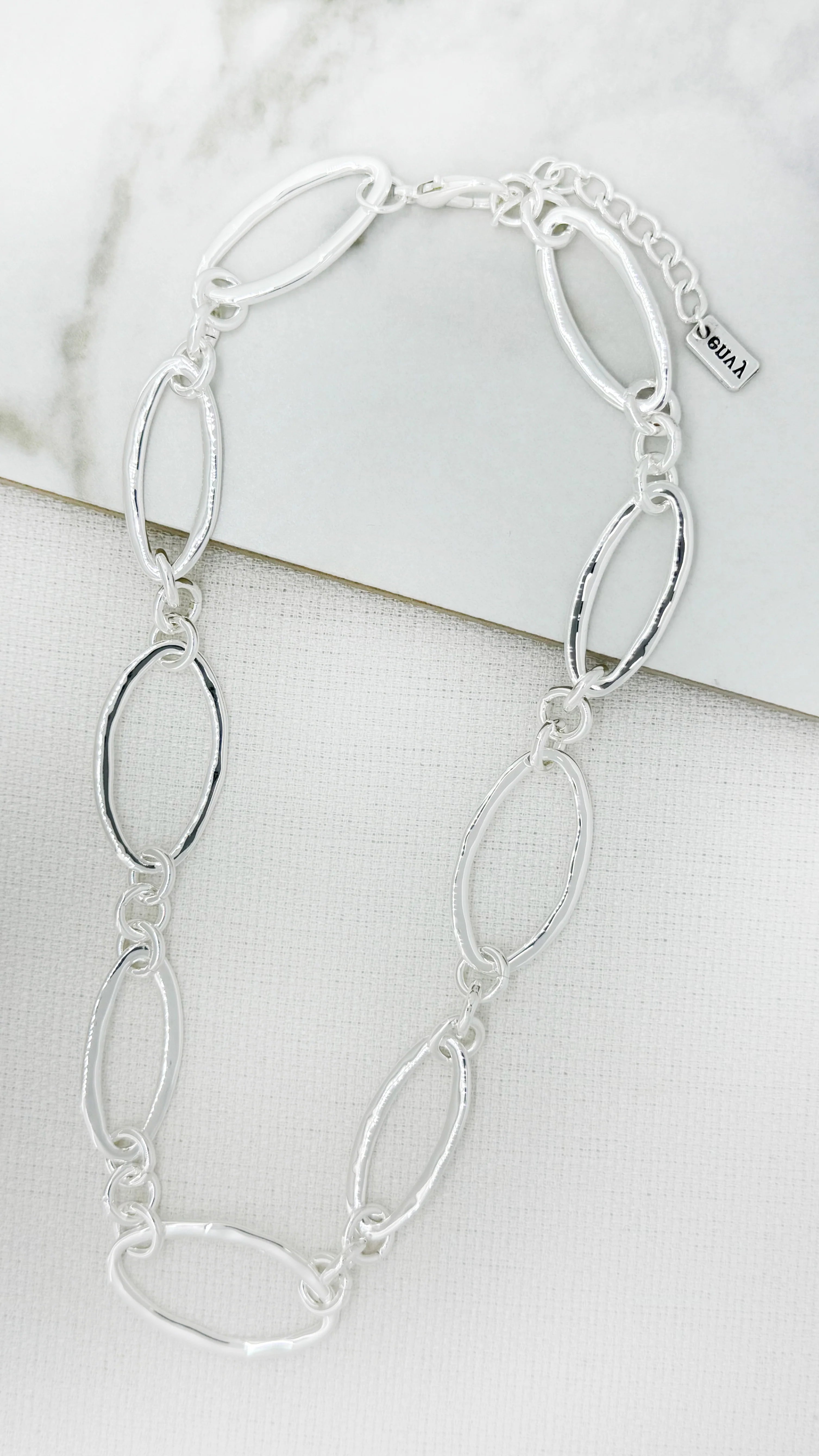 Envy Short Silver Large Loop Link Necklace