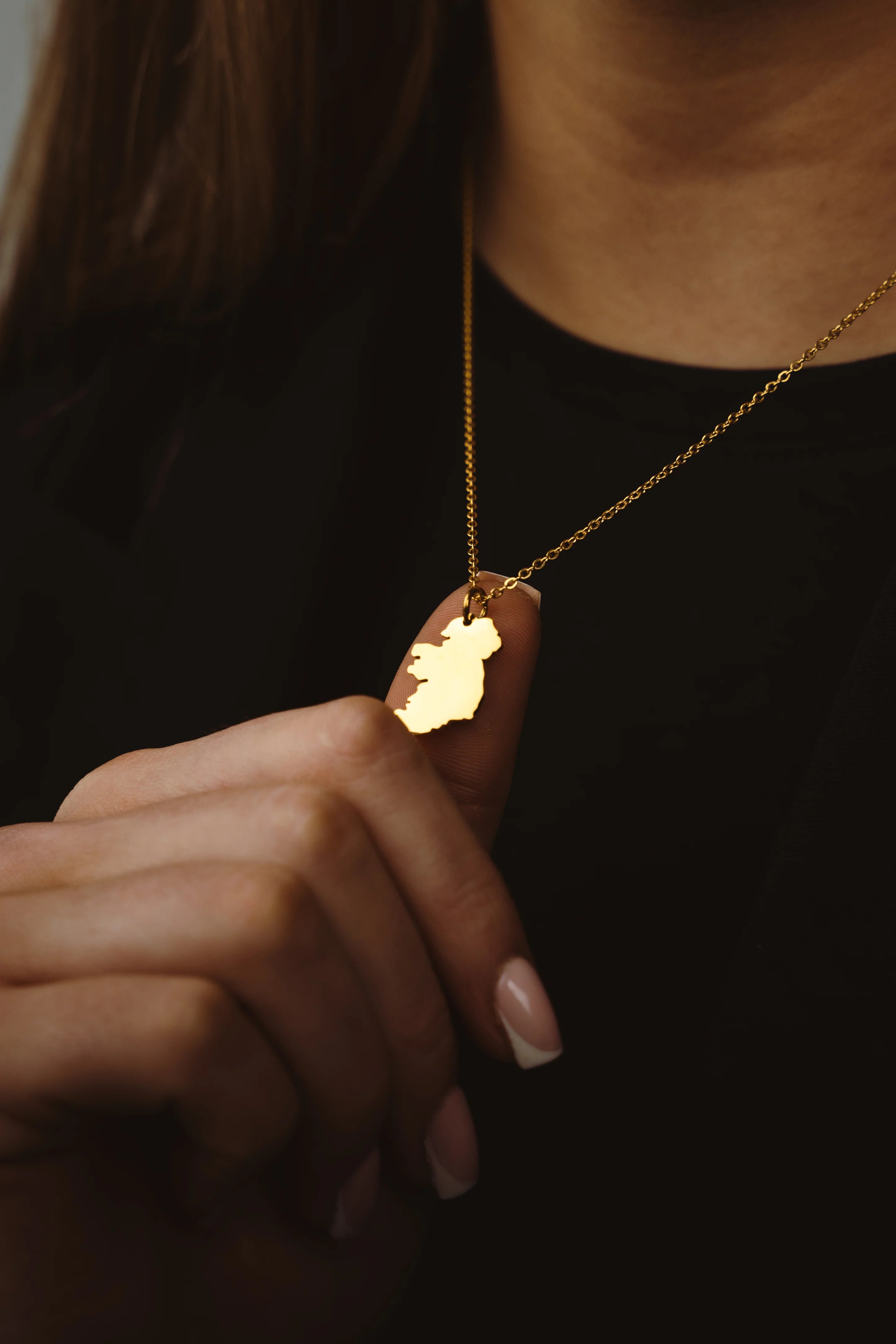 Fíor Jewellery Ireland Map Necklace