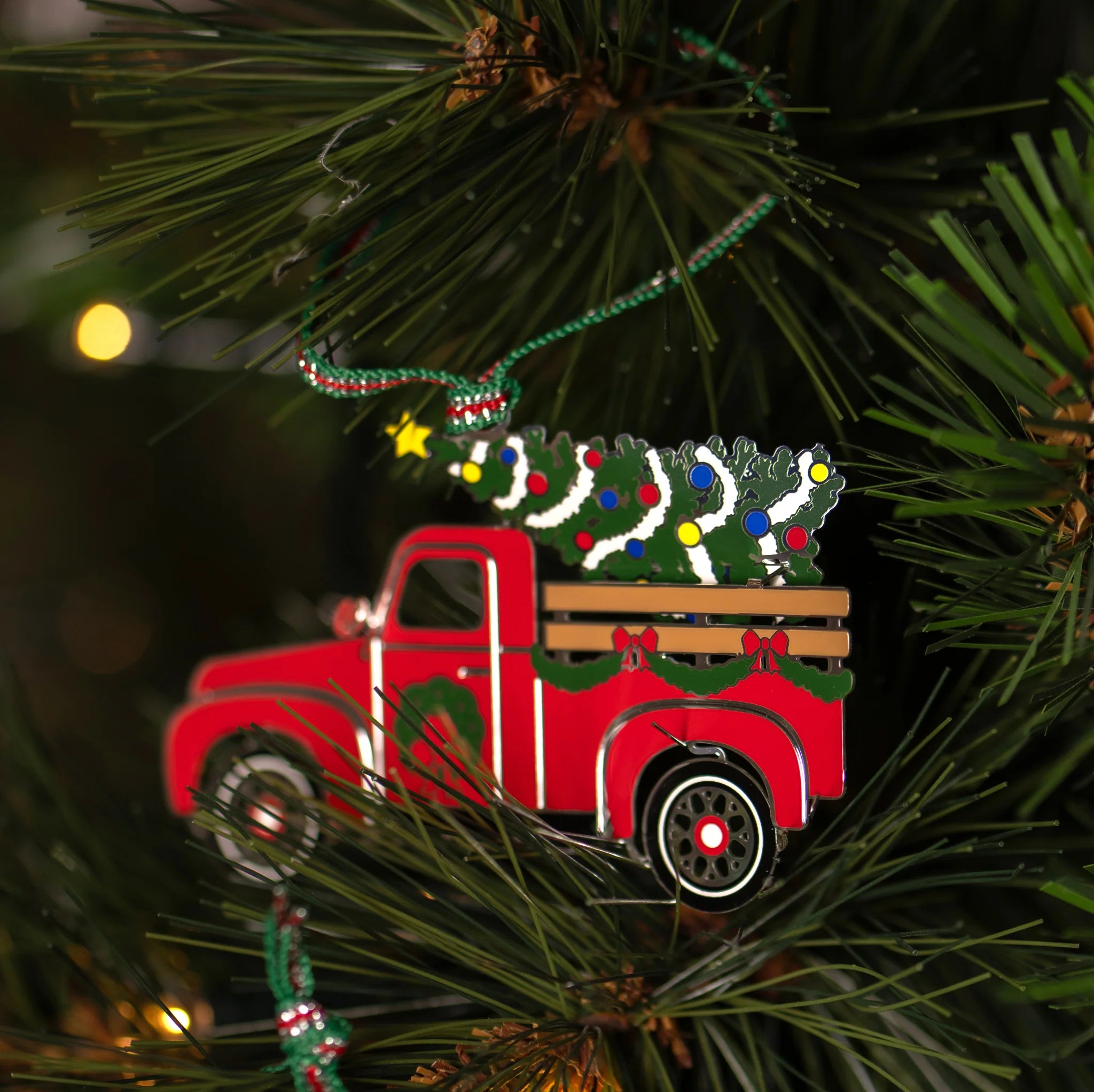 Newbridge Silverware | Car With Tree Christmas Decoration