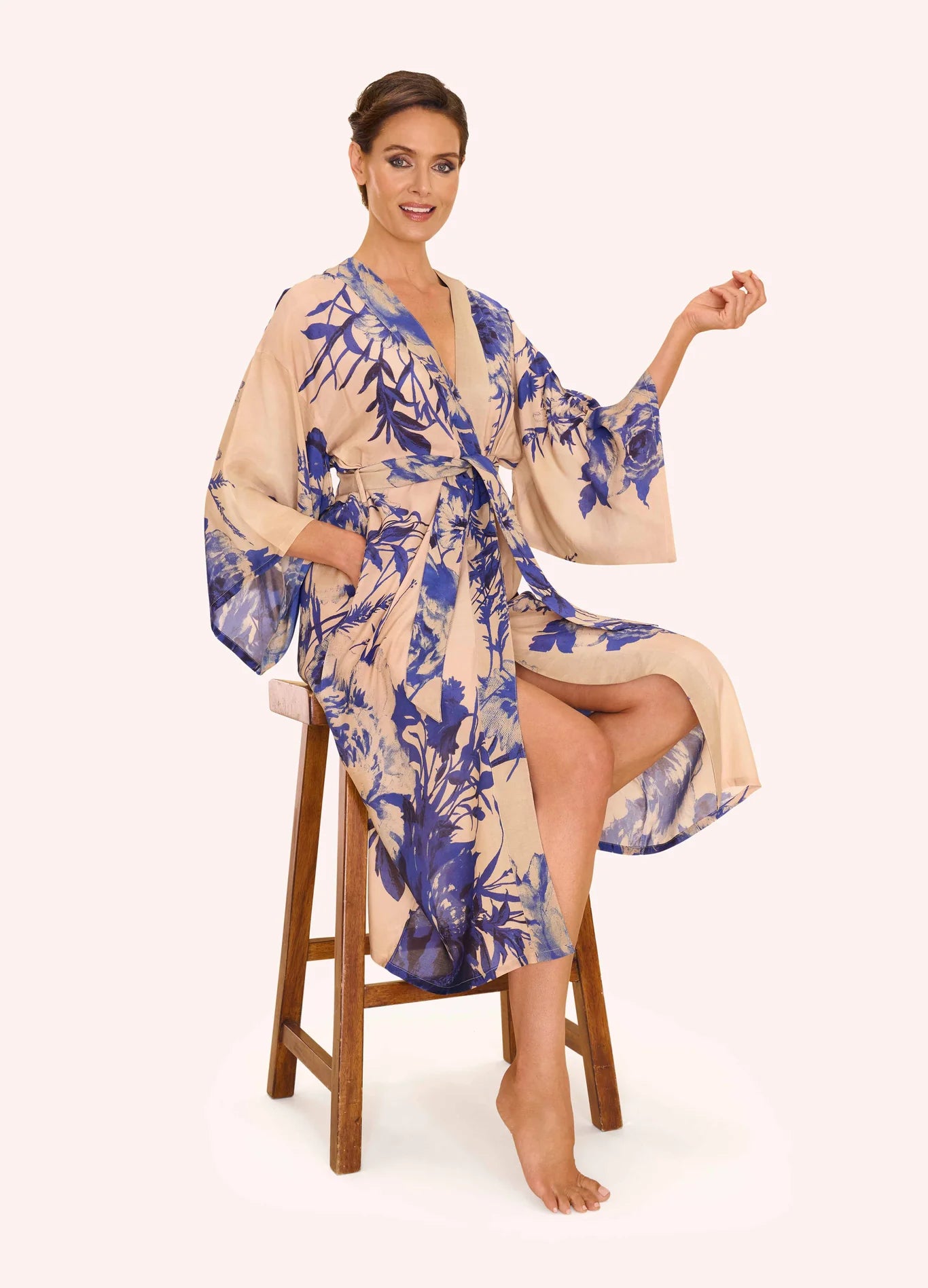 Powder Kimono China Blue Blooms
