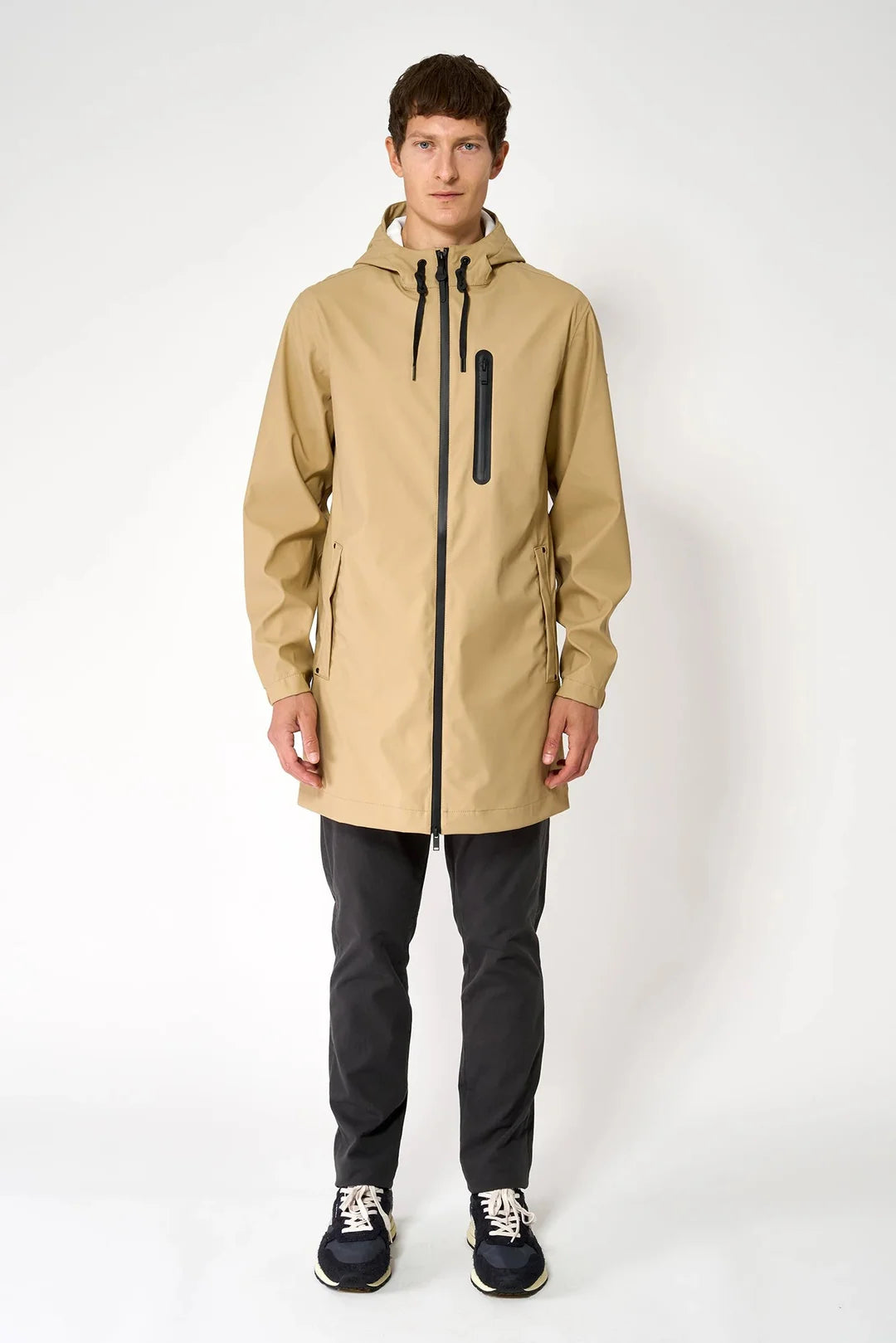 Tanta Totiri Raincoat