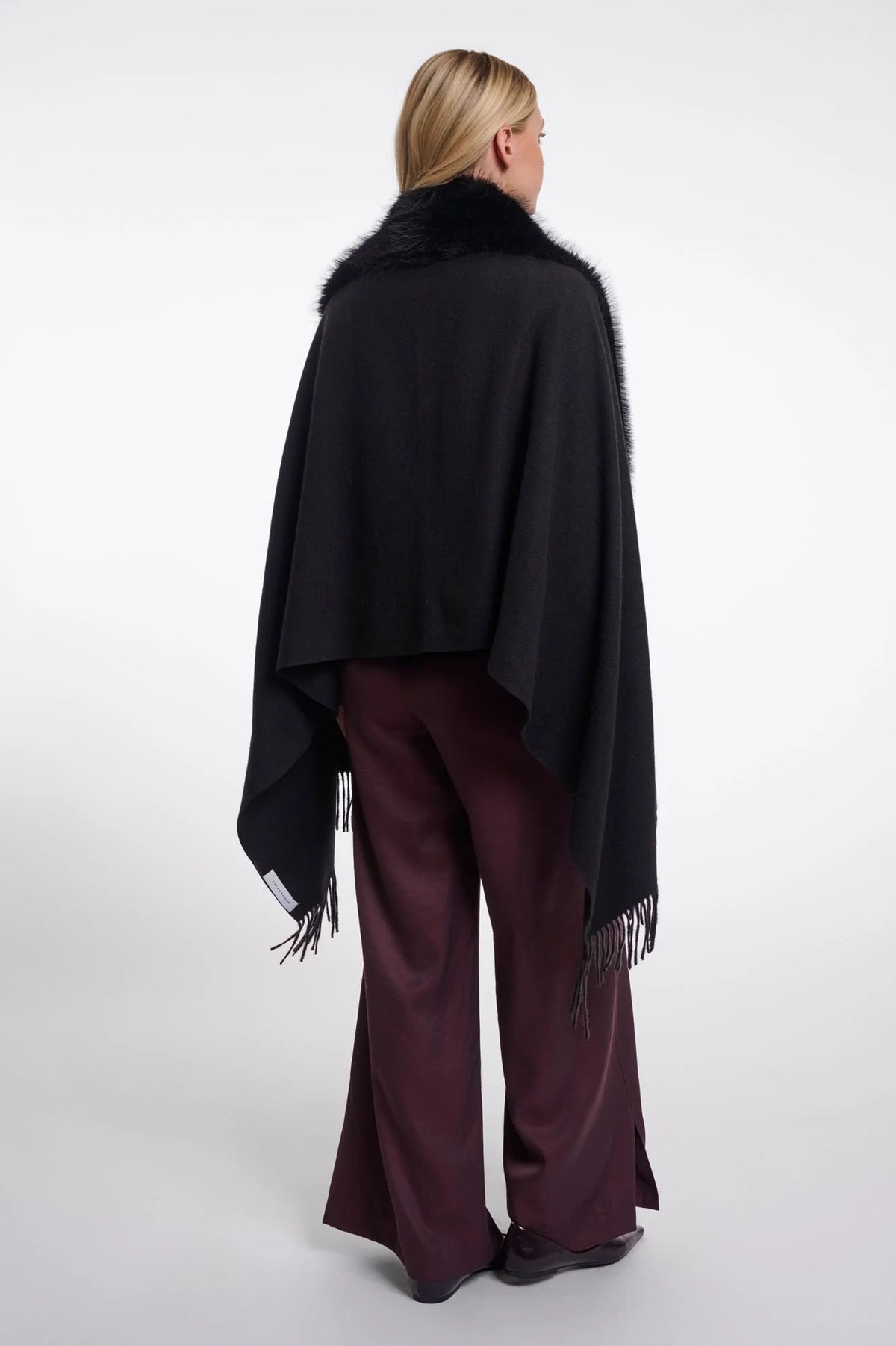 Rino & Pelle Wendy Cape with Fur