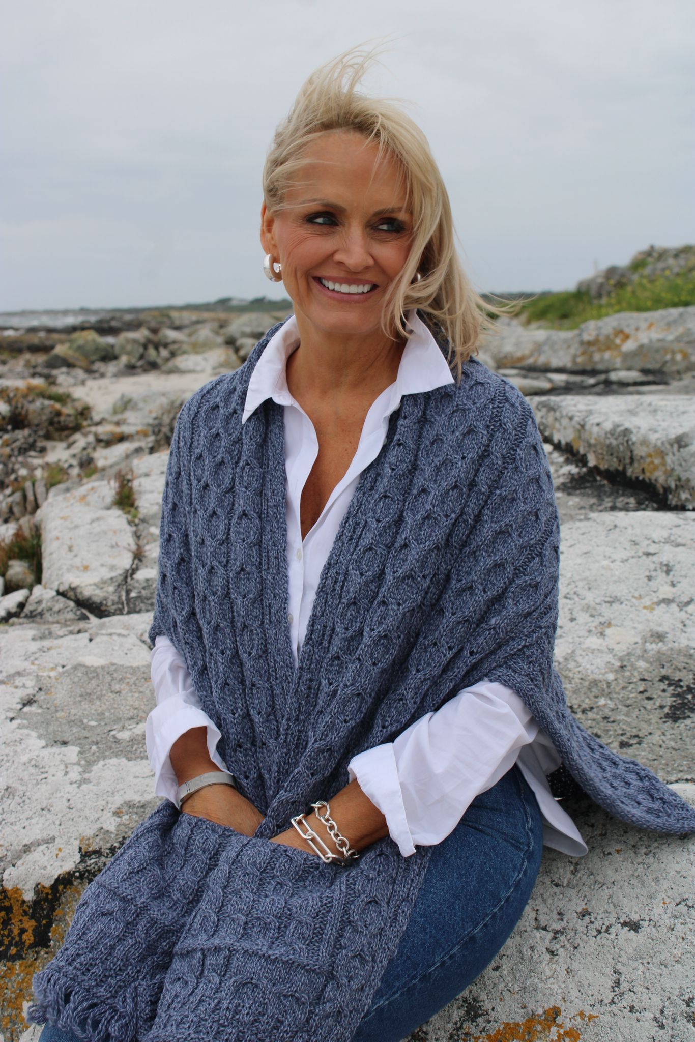 Wrap with pockets , Denim