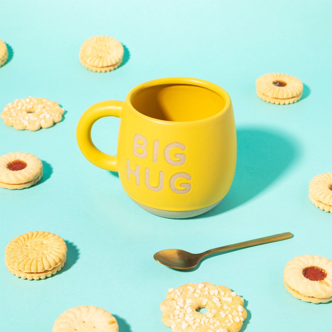 Sass and Belle | Big Hug Mug -Yellow