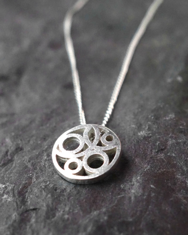 Miriam Wade | Sterling Silver Small Flow Pendant